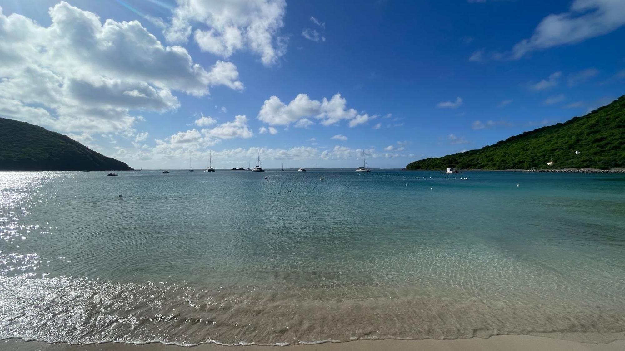 Island Escape, Marina Paradise & Beach Adventures Cul de Sac Eksteriør billede
